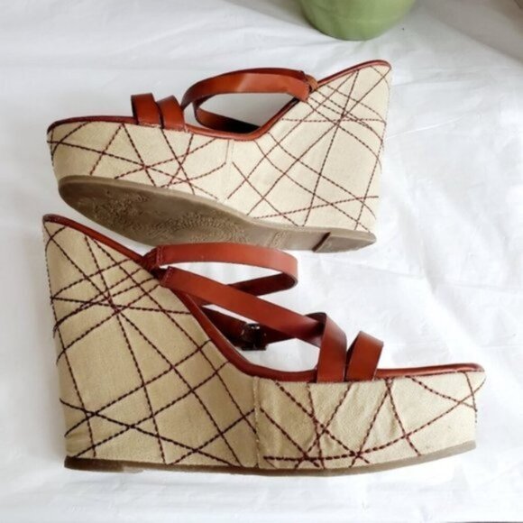 Unlisted Kenneth Cole Women's 10M Brown High Wedge Strappy Platform Sandals - Picture 3 of 12